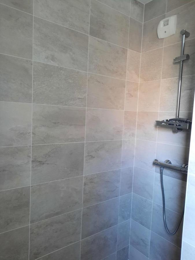 Saint-Malo : bel appartement -10min à pied intra/plages Esterno foto